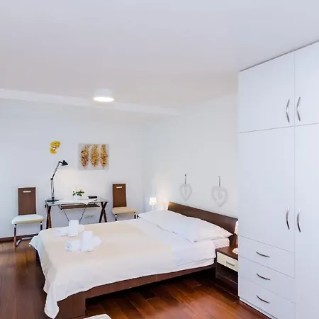 Blue Lagoon Apartment Dubrovnik